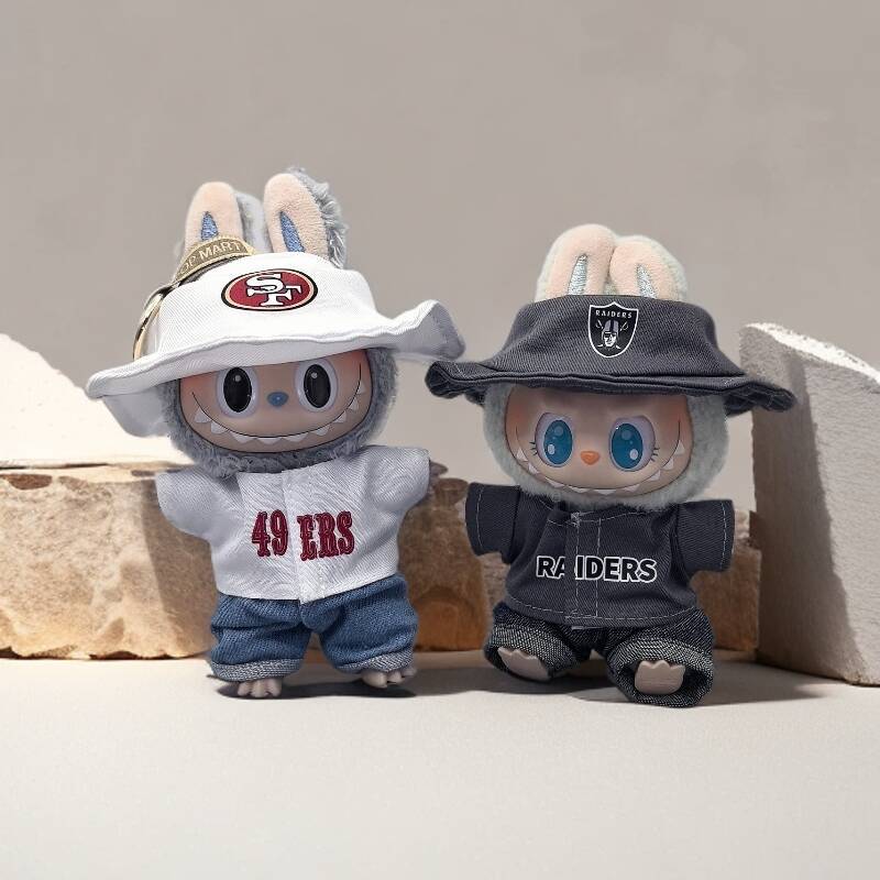 Labubu, bir Labubu anahtarlık  - Streetwear Brand Keychain incelemesi ve fiyatı